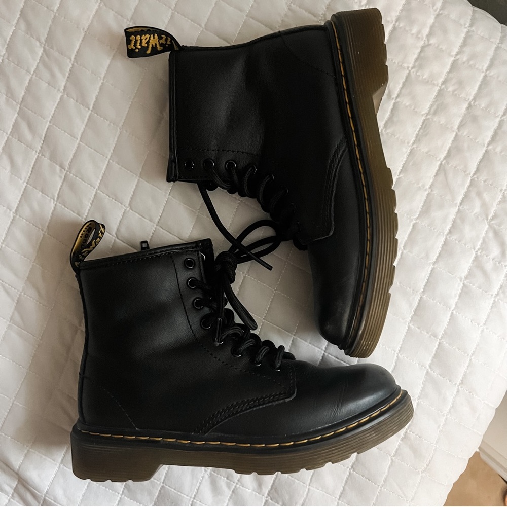 Girl doc martins